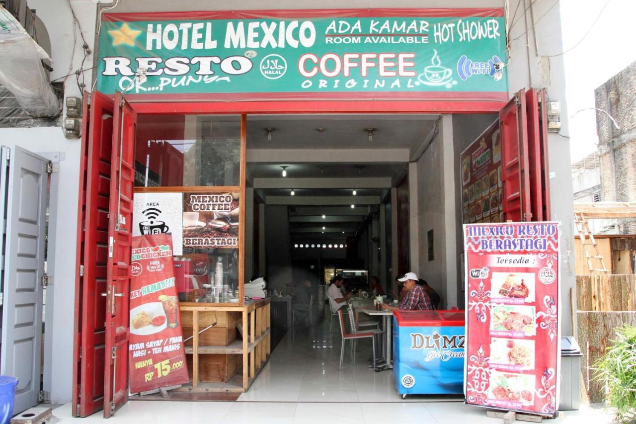 Hotel Mexico Berastagi Eksteriør billede